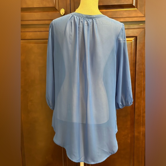 Olsenboye Sheer blue blouse top shirt size large - Picture 2 of 4